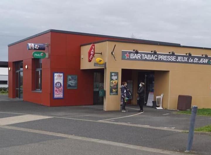 st-jean-tabac-presse-2-hbc-transactions-nantes-vendu